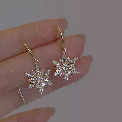 Autumn Winter Cute Jewelry Snowflake Earrings Zircon Shining Diamond
